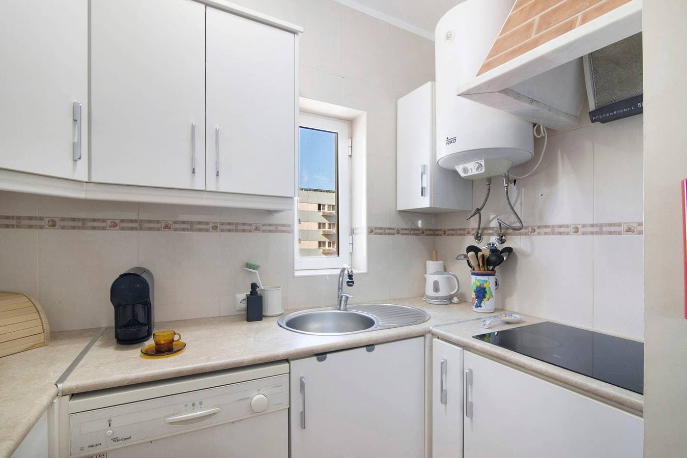Foto 9 von 23: Ferienwohnung 'Apartamento Sunny' mit Meerblick, WLAN und Klimaanlage