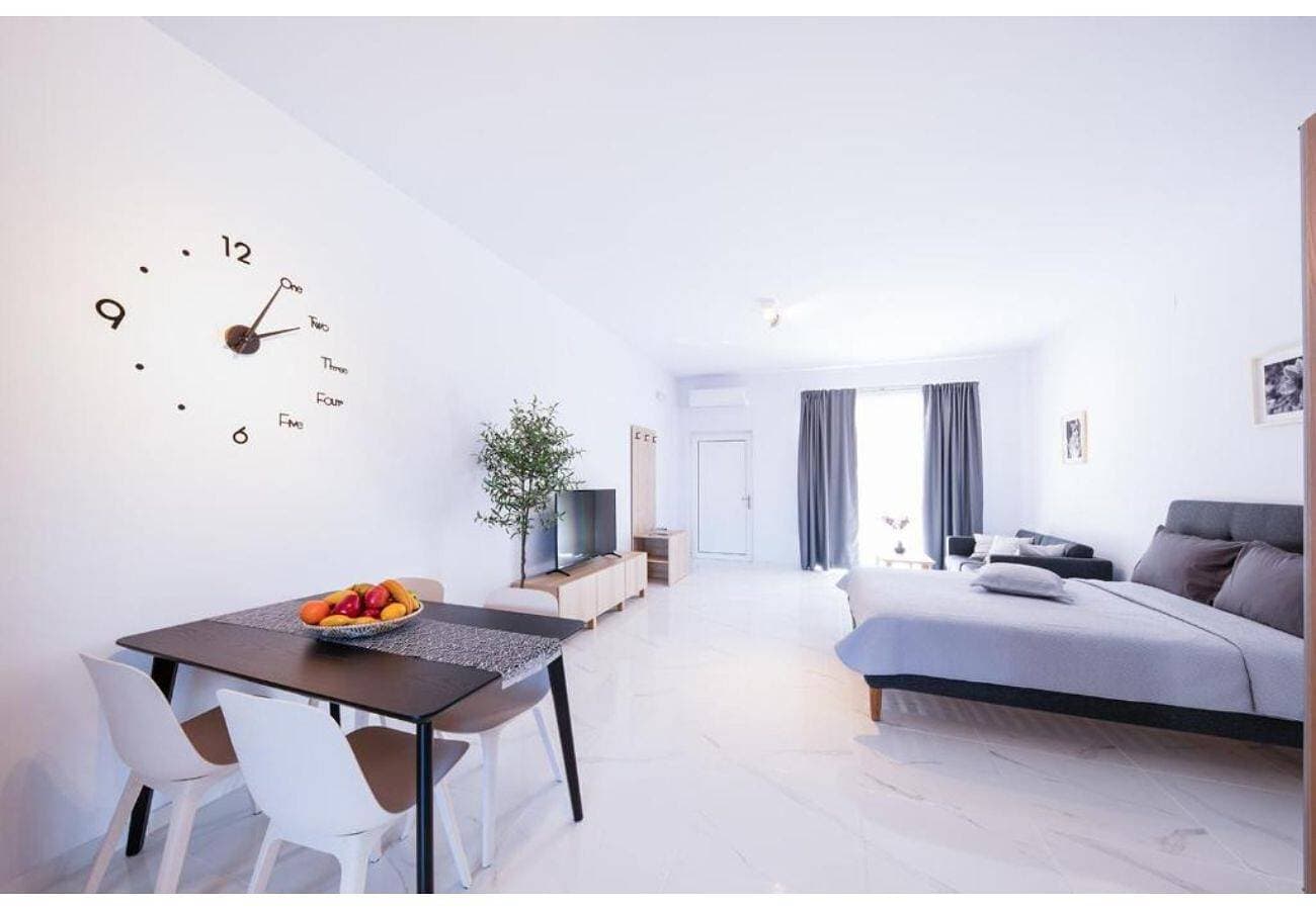 Foto 8 von 16: Ferienwohnung "True Home" mit Meerblick, Balkon und WLAN