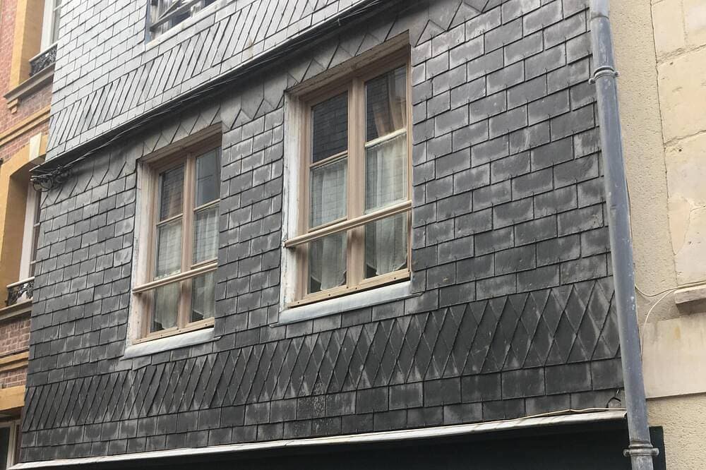 Foto 4 von 30: Charme Studio Haus Honfleur Haushalt Und Bettwäsche Inklusive