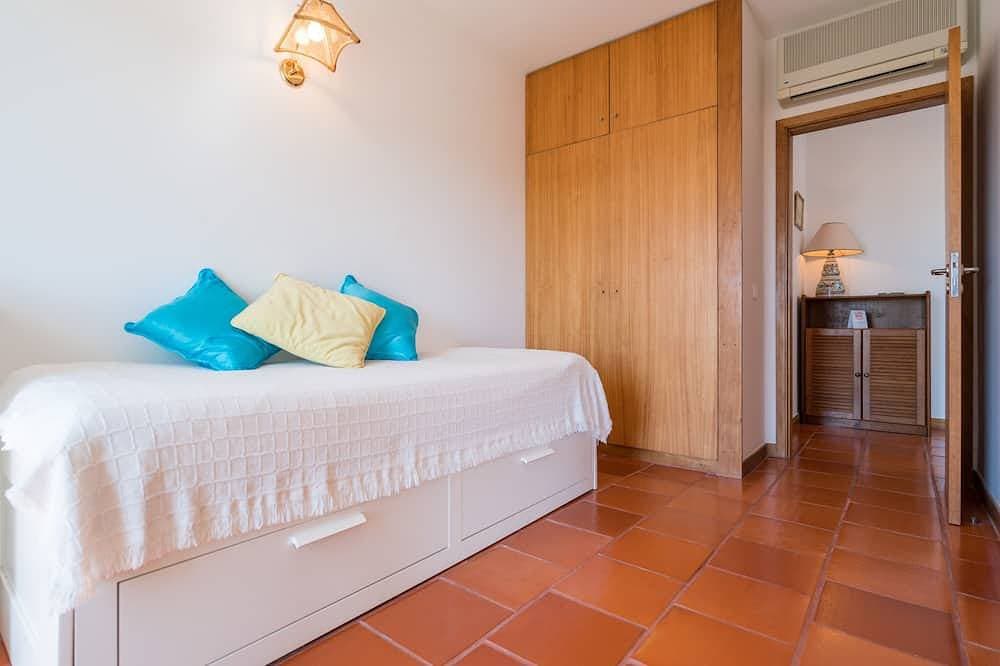 Foto 6 von 30: Ausgezeichnete Maisonette-Wohnung in der ersten Linie des Yachthafens von Lagos