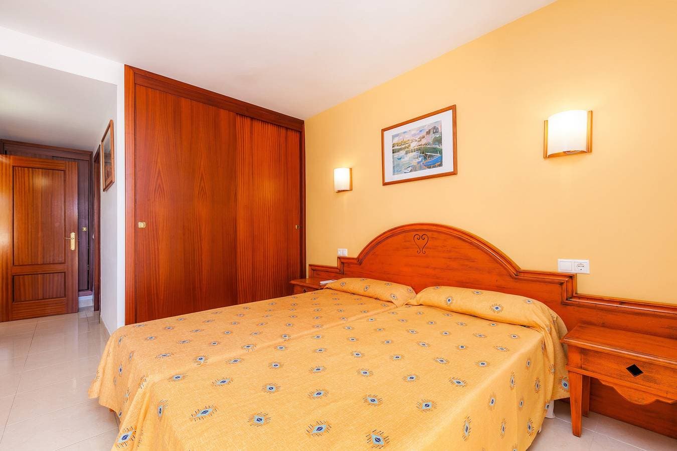 Foto 11 von 26: Ferienwohnung 'Apartamento Espiga' mit Gemeinschaftspool, WLAN und Klimaanlage