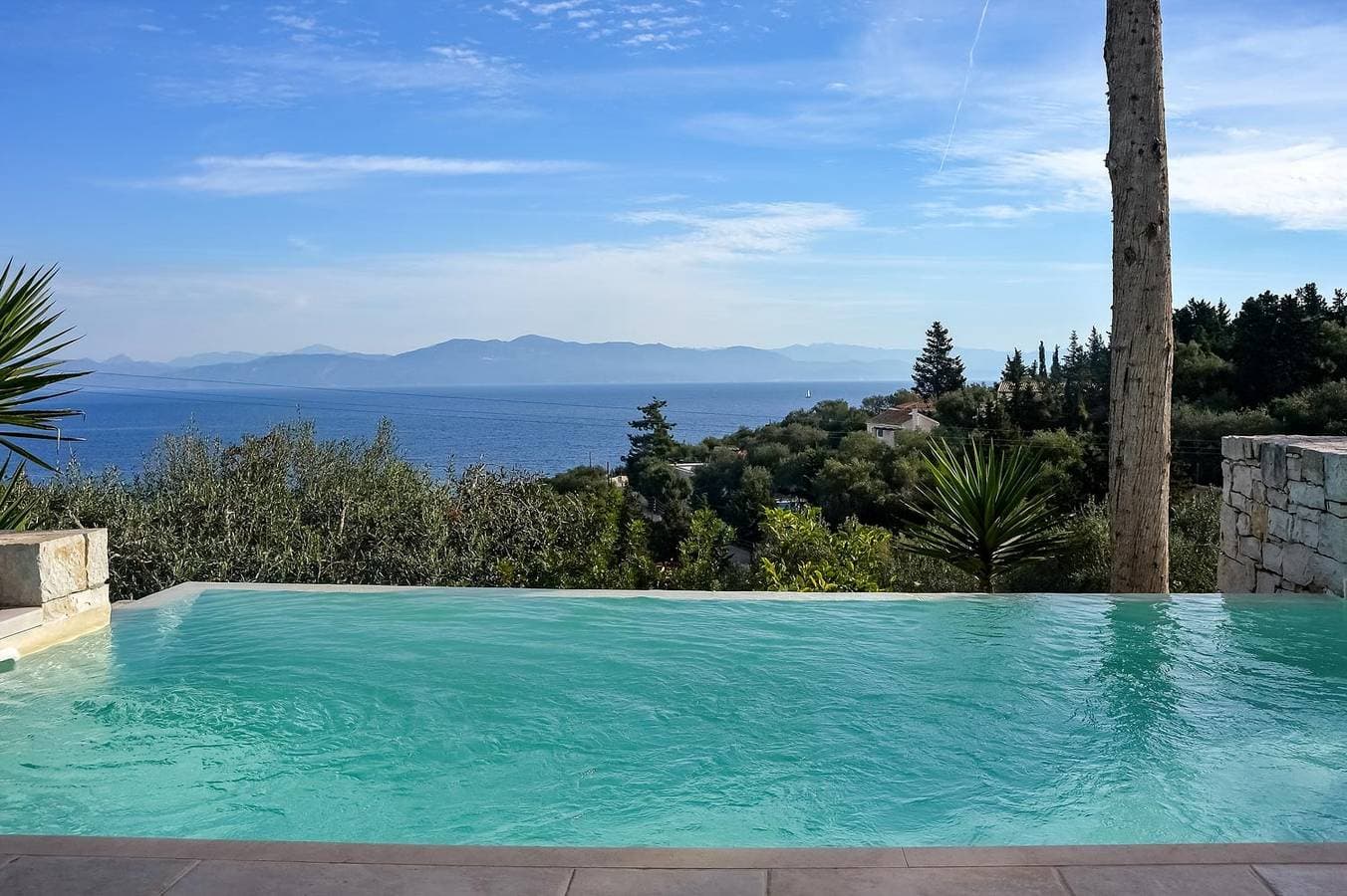 Foto 8 von 24: Villa für 4 Personen mit Terrasse