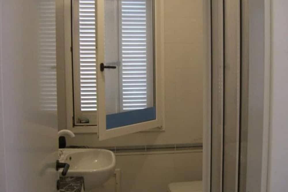 Foto 4 von 30: Studio B & B in einer Zweifamilienvilla mit Garten und Parkplatz