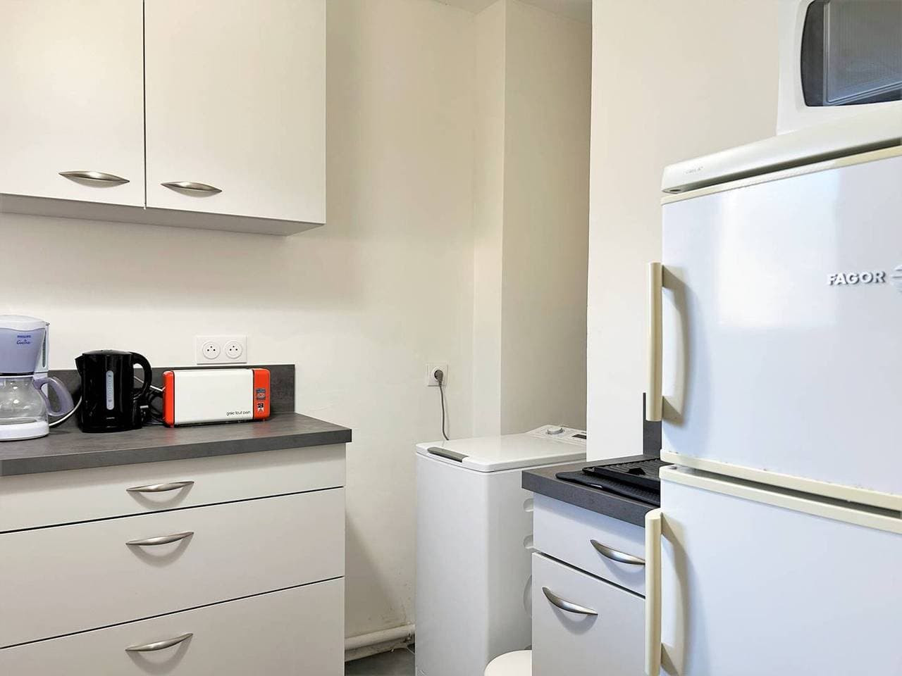 Foto 8 von 15: Gemütliche 2-Zimmer-Wohnung mit Terrasse, Parkplatz und nahe Strand in Bormes-les-Mimosas