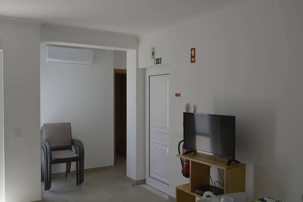 Foto 12 von 23: New villa very close to the beach, complete