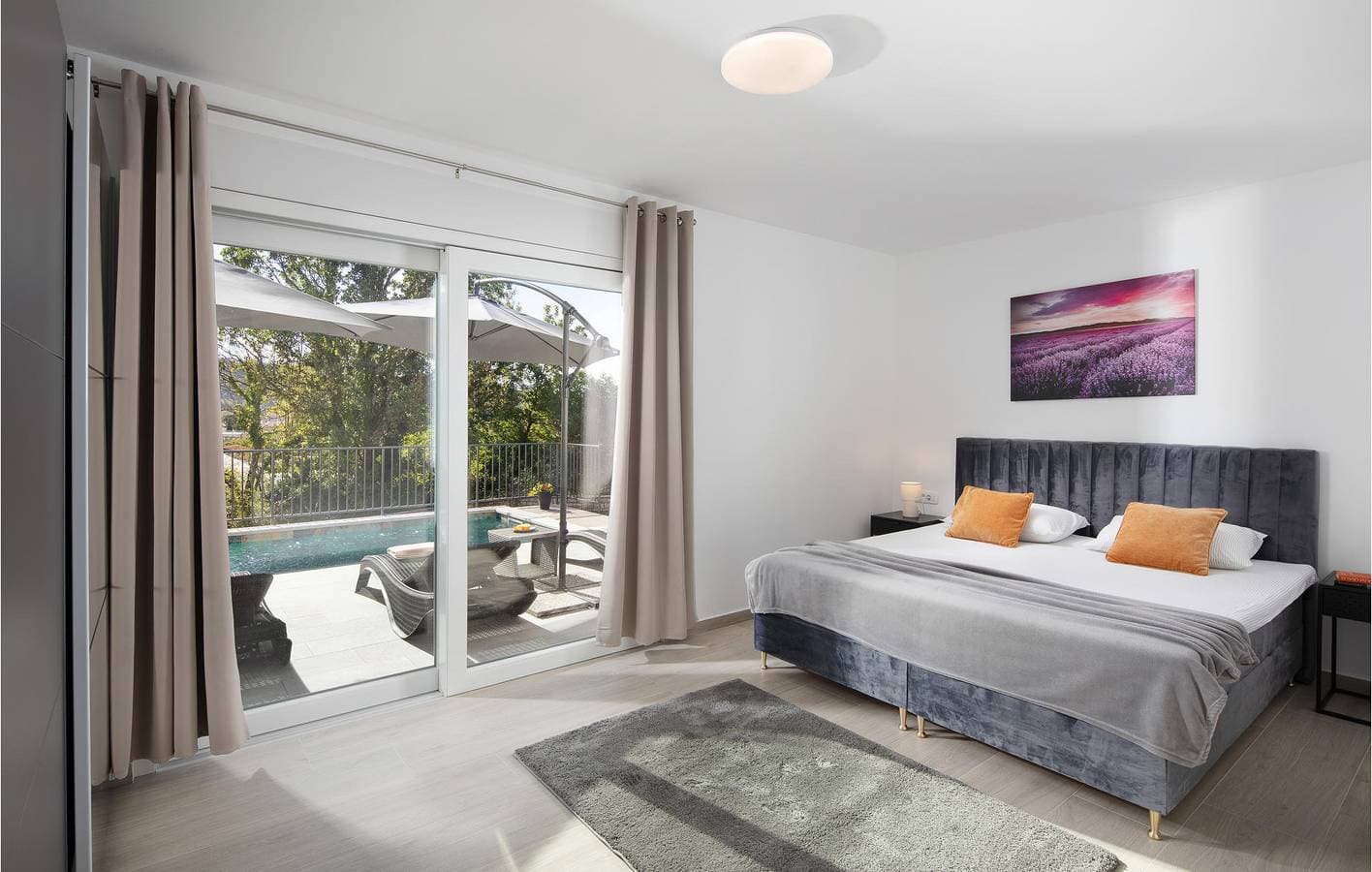 Foto 6 von 20: Moderne 2-Zimmer-Wohnung mit Pool, WLAN und Parkplatz in der Nähe des Stadtzentrums
