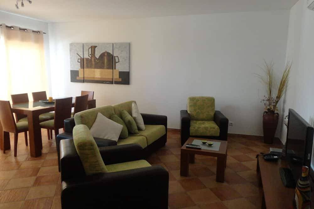 Foto 8 von 23: Wohnung neben dem Strand in Wohnanlage mit Innen- und Außenpool