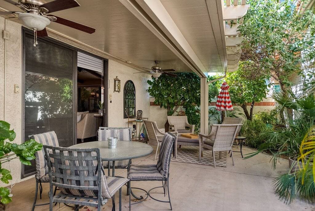 Foto 4 von 49: Indian Wells Pools and Streams Art Home w/ Tennis