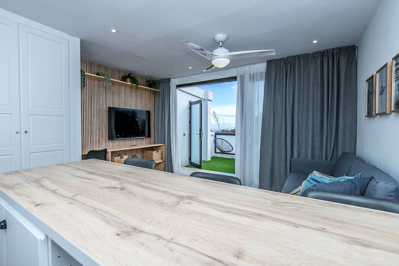 Foto 6 von 37: Ferienwohnung für 3 Personen mit Terrasse