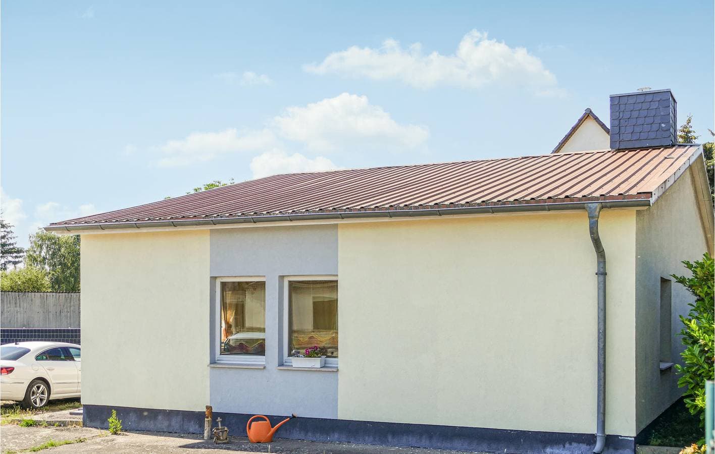 Foto 2 von 14: Sonnige Terrassenwohnung mit Parkplatz und Garten