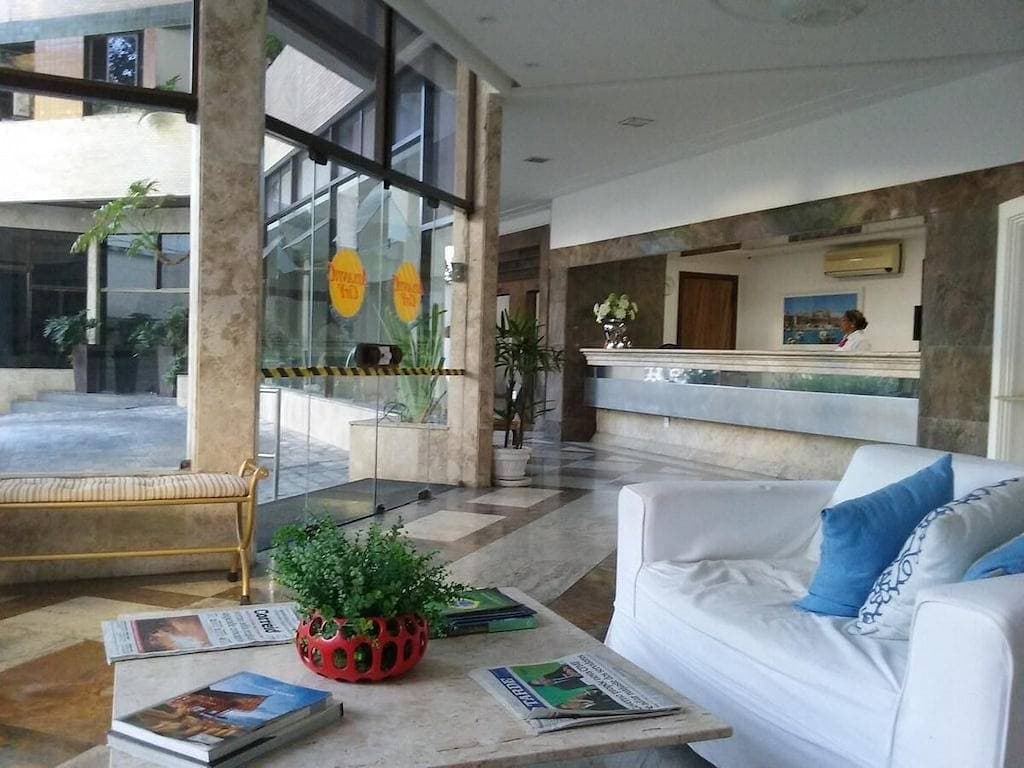 Foto 4 von 46: Flat Bar Salvador Ondina All Decorado- nimmt 5 Personen, Küche, Wohnzimmer, Sui