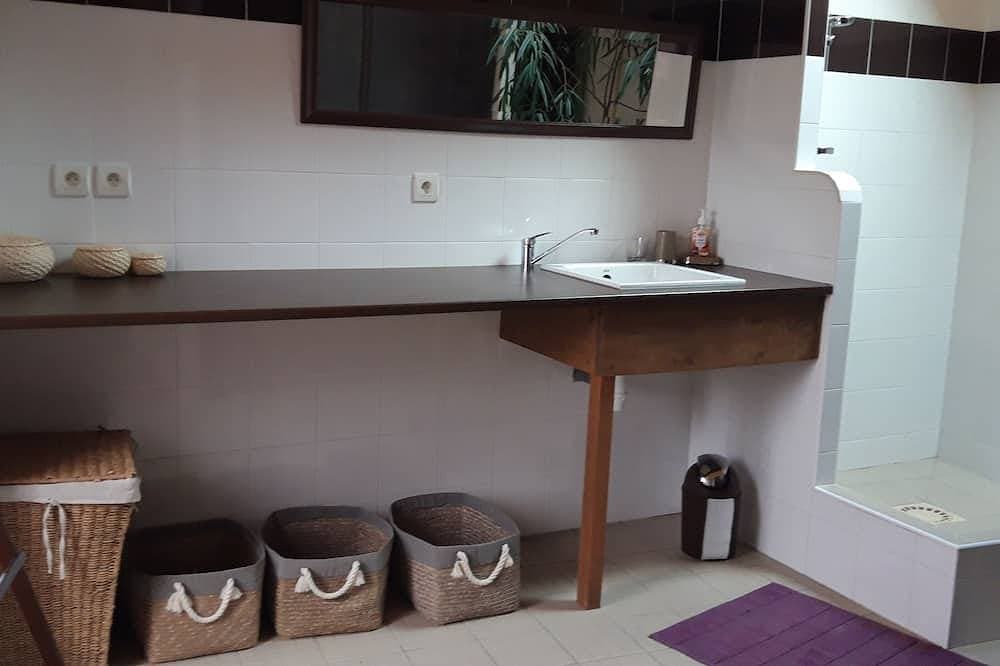 Foto 5 von 21: Country house a few minutes from the sea and the pink granite coast