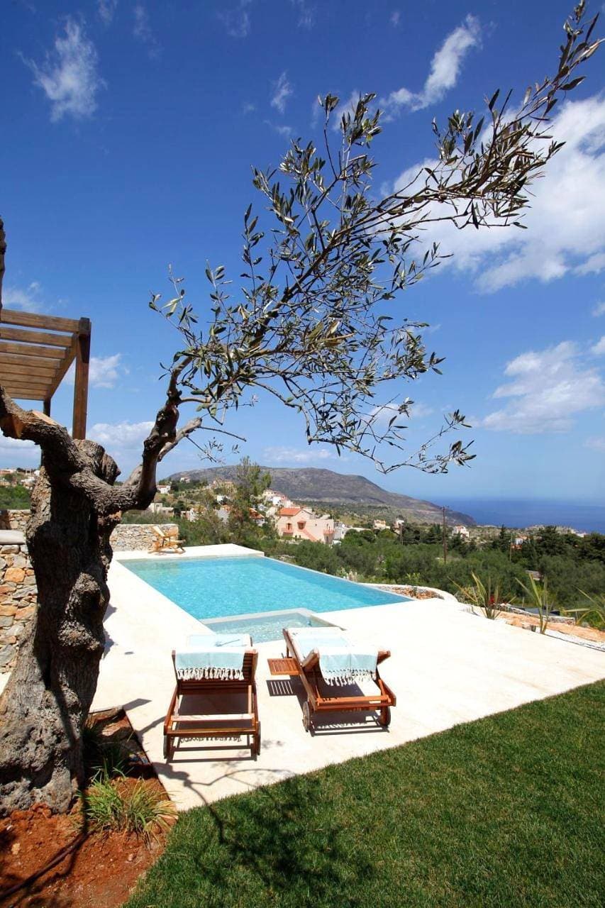 Foto 5 von 5: Villa with Private Pool