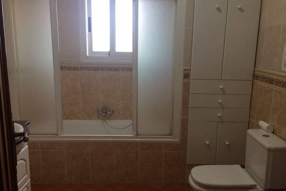 Foto 4 von 30: Schöne Villa inmitten üppiger Gärten, privater Pool, für 6 Personen