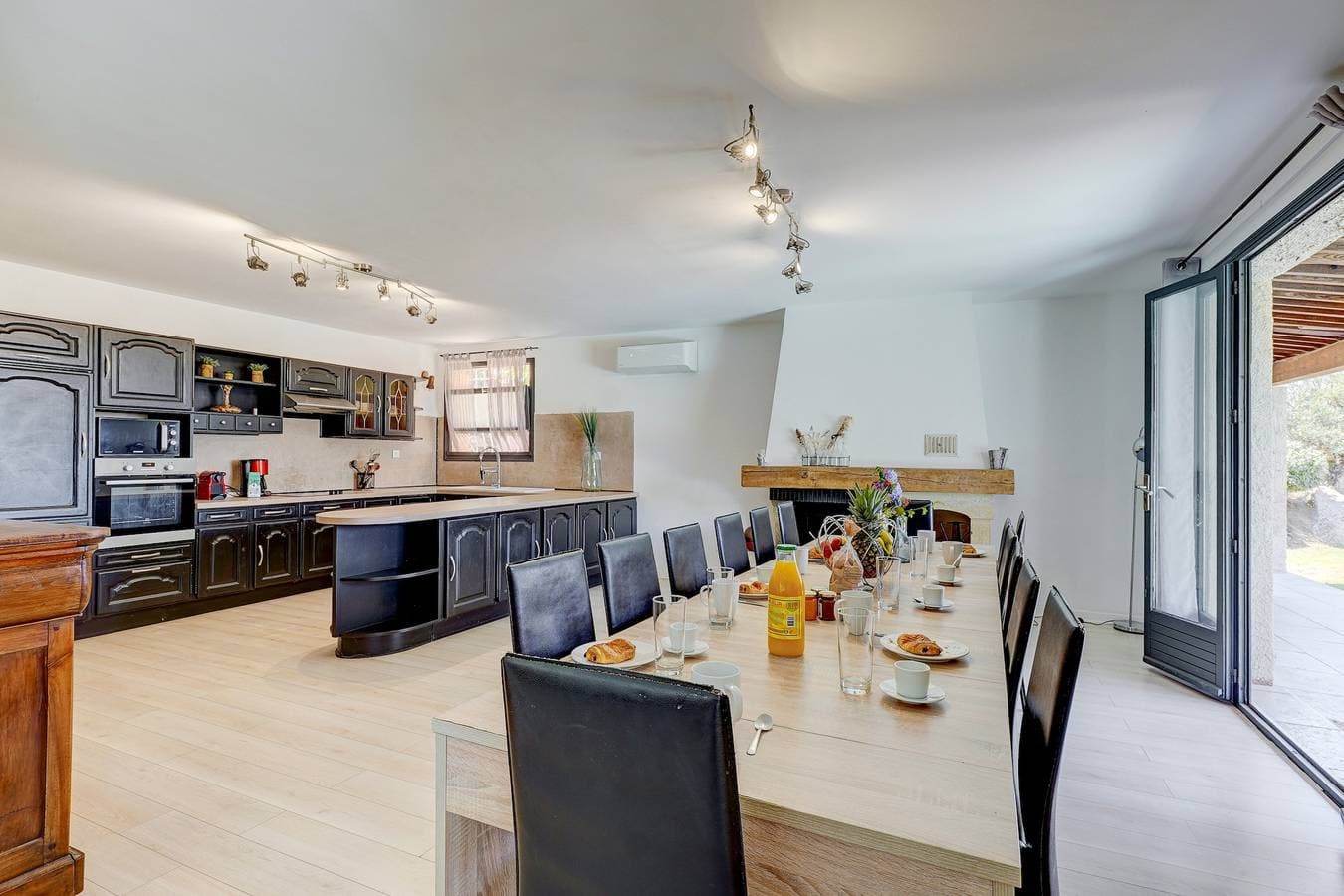 Foto 2 von 18: Ferienhaus für 14 Personen mit Garten