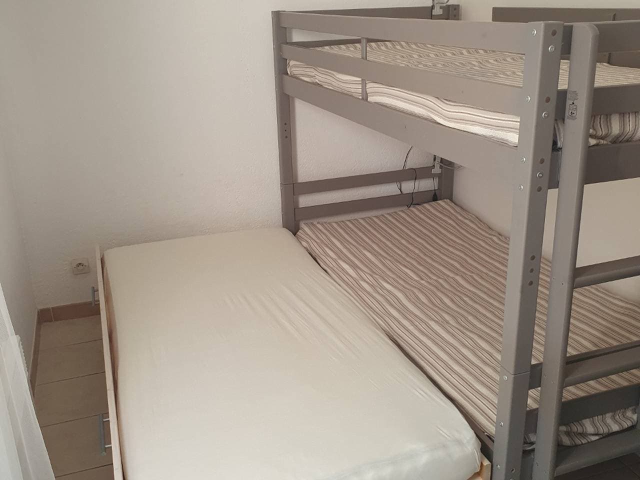 Foto 8 von 16: Saint-Cyprien: Eg T3, Terrasse, Parkplatz, 600m vom Strand entfernt