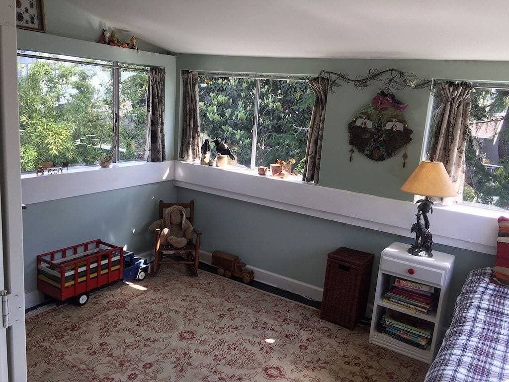 Foto 5 von 35: 2 Br / 1Bath Bright-Spacious Flat 2 Blocks vom Lake Merritt, 10 m zu Fuß von Bart