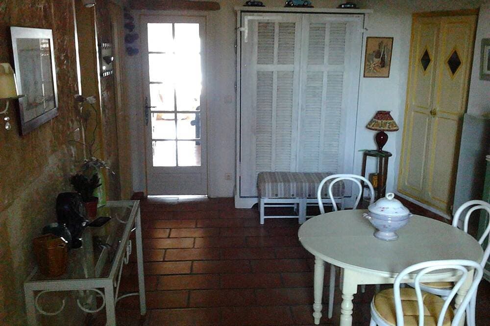 Foto 9 von 23: Haus im Felsen in der nach Saint Chamas (13) klassifizierten Stätte