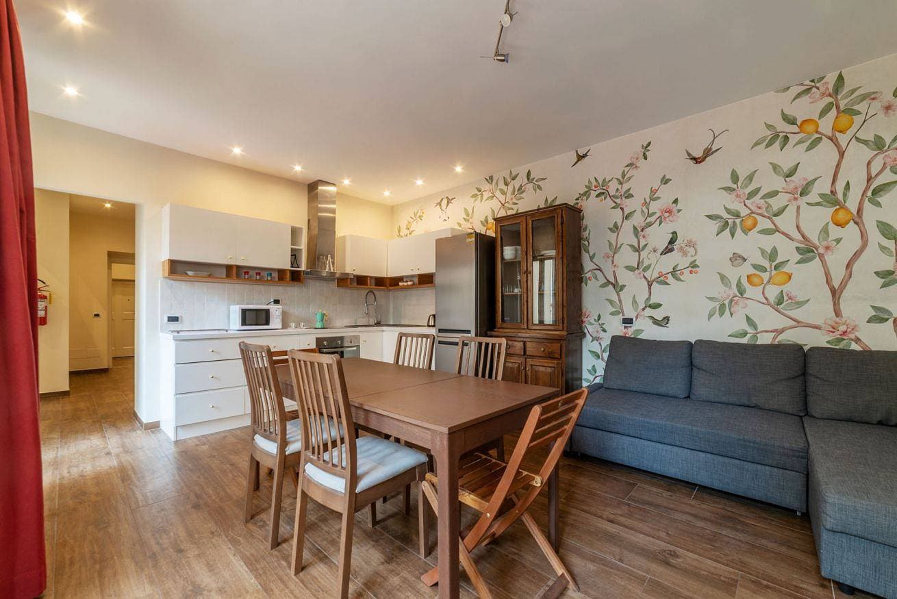 Foto 10 von 34: Ferienwohnung für 6 Personen mit Balkon/Terrasse