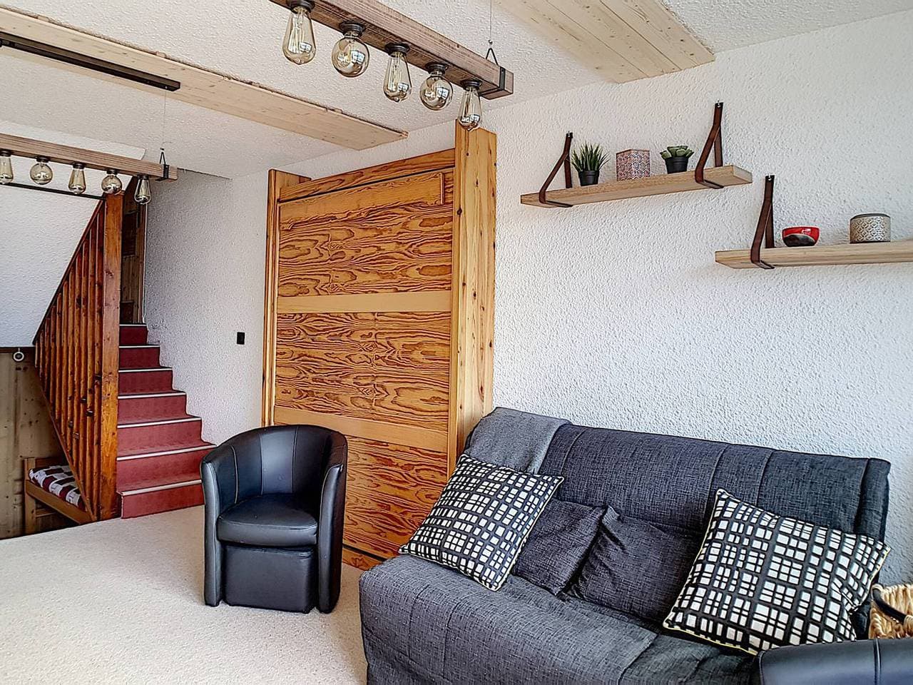 Foto 3 von 22: Renoviertes Studio am Pistenrand mit Balkon und Wifi