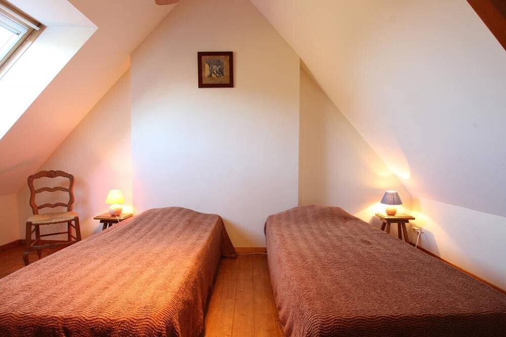 Foto 4 von 12: Charmantes Ferienhaus nahe Stränden mit privatem Garten, Haustiere erlaubt