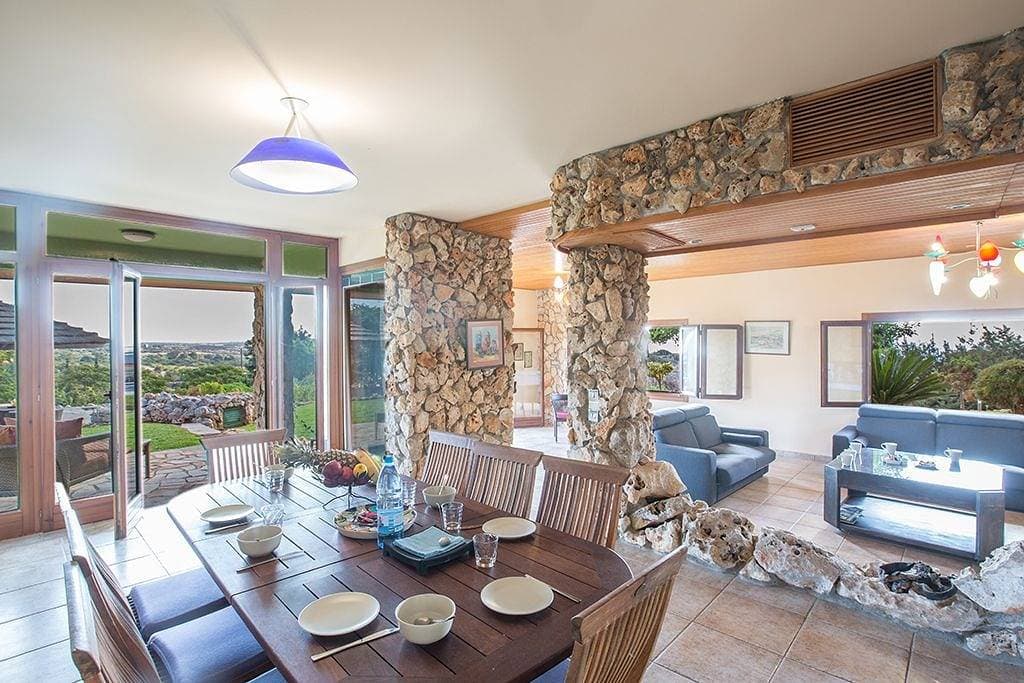 Foto 9 von 30: Villa für 10 Personen mit Garten