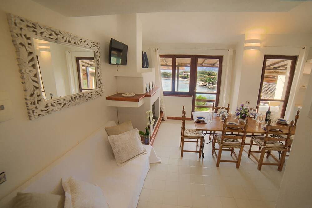 Foto 8 von 30: Villetta Waterfront Cala Caterina, direct access to the beach, Wi-Fi