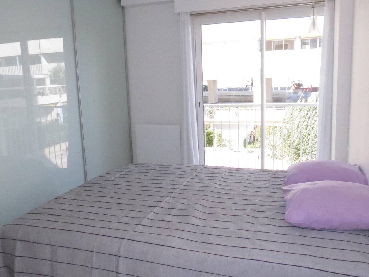 Foto 10 von 15: Renovierte 3-Zimmer-Wohnung mit Terrasse, Klimaanlage, WLAN und Garage in Sainte-Maxime