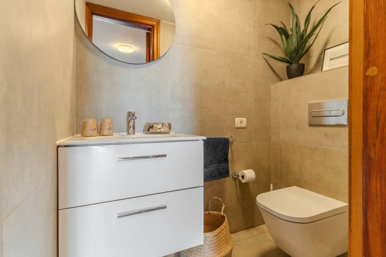 Foto 11 von 23: Ferienwohnung für 4 Personen mit Terrasse