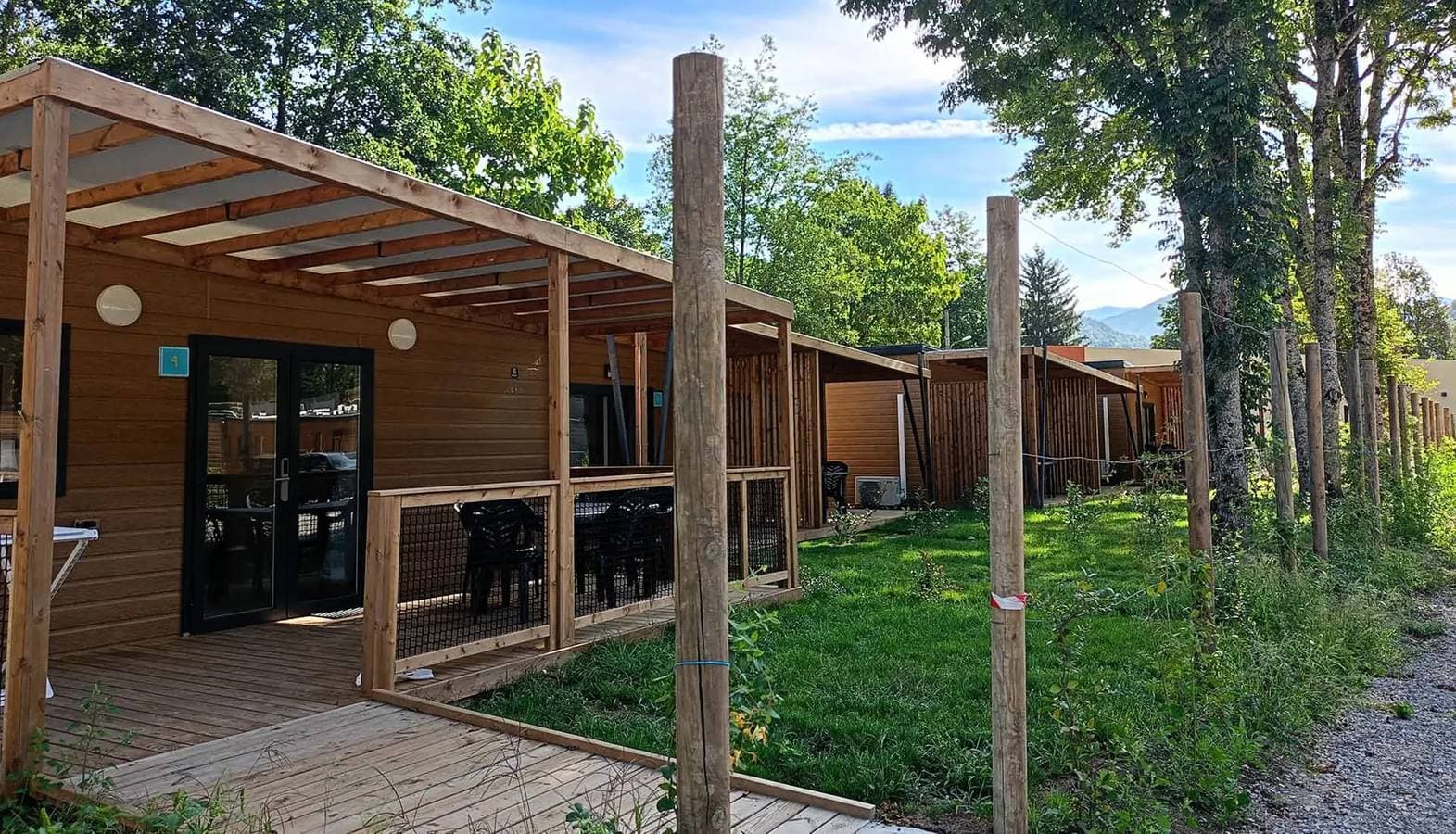 Mobilheim Confort 23m² - 1 Schlafzimmer + Überdachte Terrasse + Umschaltbare Klimaanlage + TV 2 Pers... 1