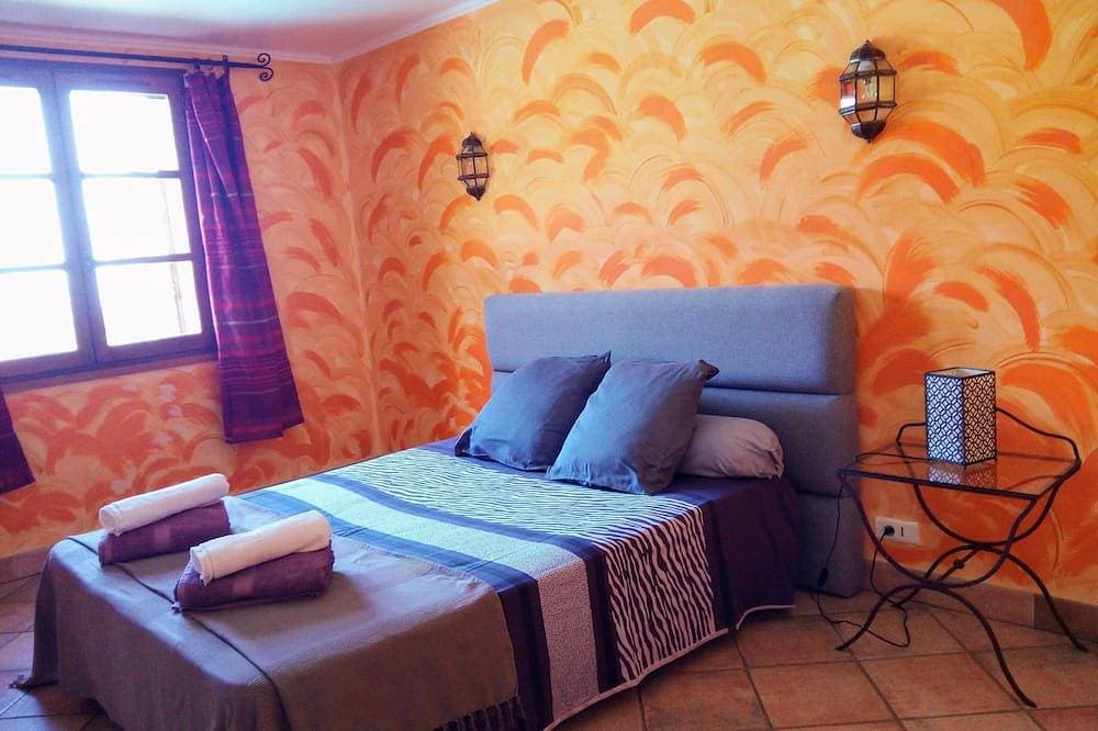 Foto 7 von 30: Villa und Pool in Balagne, zwischen Ebene, Meer, Gebirge, Fluss. Strand 10 mnn
