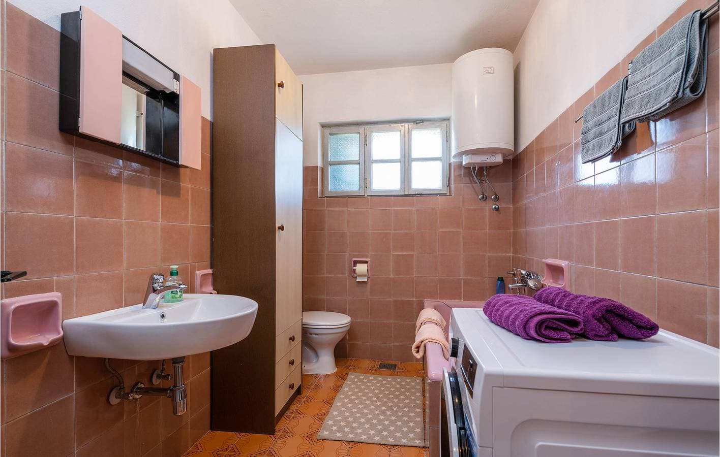 Foto 11 von 18: Reizende Ferienwohnung am Meer mit Terrasse und Annehmlichkeiten, 2 km vom Strand entfernt