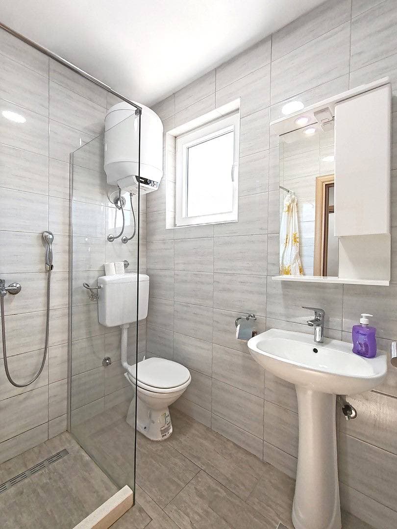 Foto 6 von 12: Ferienwohnung für 5 Personen mit Balkon/Terrasse