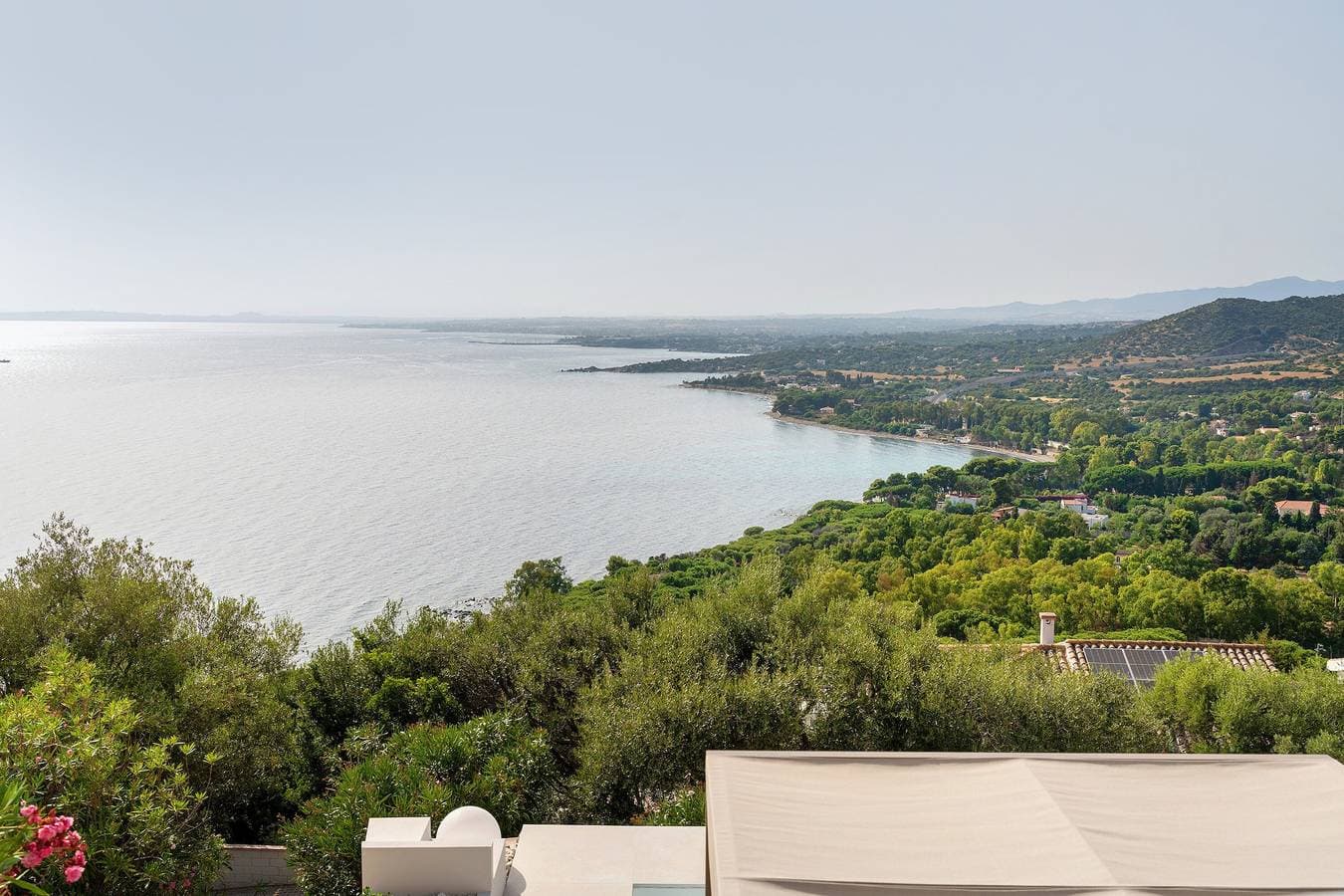 Foto 3 von 41: Villa „Dimora Egle“ mit privater Terrasse, WLAN und Klimaanlage