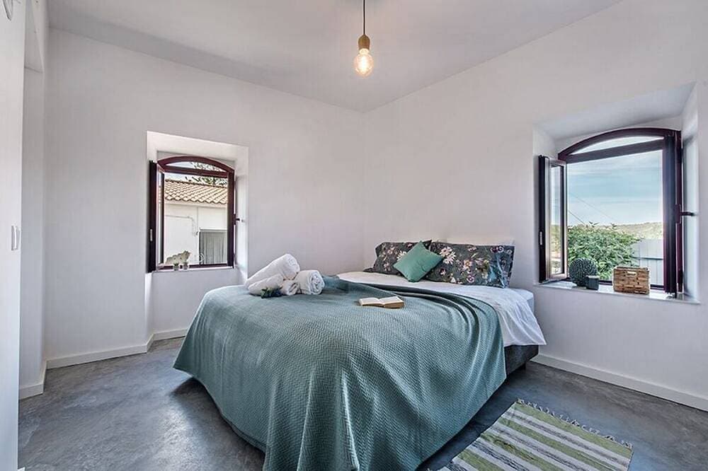 Foto 2 von 30: Einzigartiges 6-Bett-Zimmer Villa Albufeira mit privatem Pool Perfekt für bis zu 14 Personen