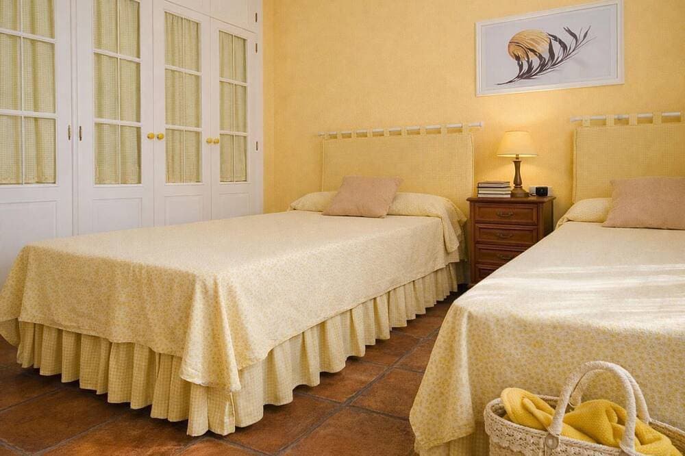 Foto 5 von 22: Mediterrane Villa in Estepona, 50m vom Strand