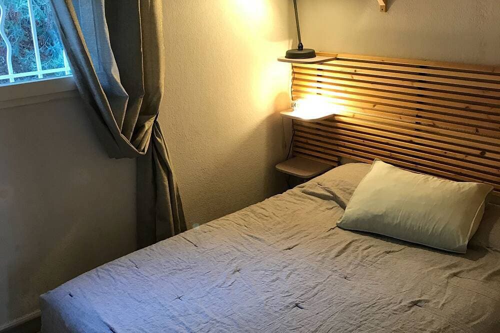 Foto 2 von 30: Möbliert 3 Sterne Golf St Tropez Rayol Canadel Mit Blick auf das Meer mit Pool