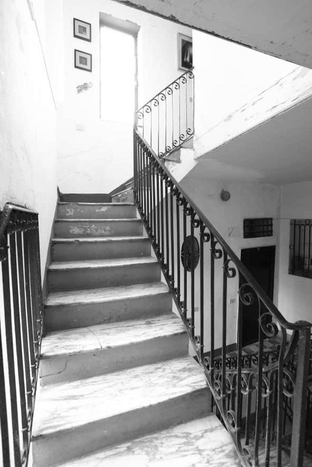 Foto 6 von 30: Terrasse im historischen Zentrum von Palermo rosa