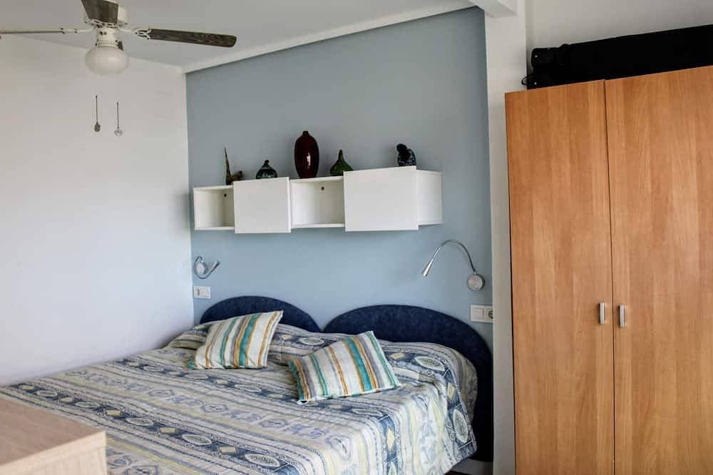 Foto 4 von 30: 6 P, 2 Schlafzimmer, 2 Bäder, Free WIFI, Schwimmbad, Parkplatz, herrliche Aussicht, Ponien