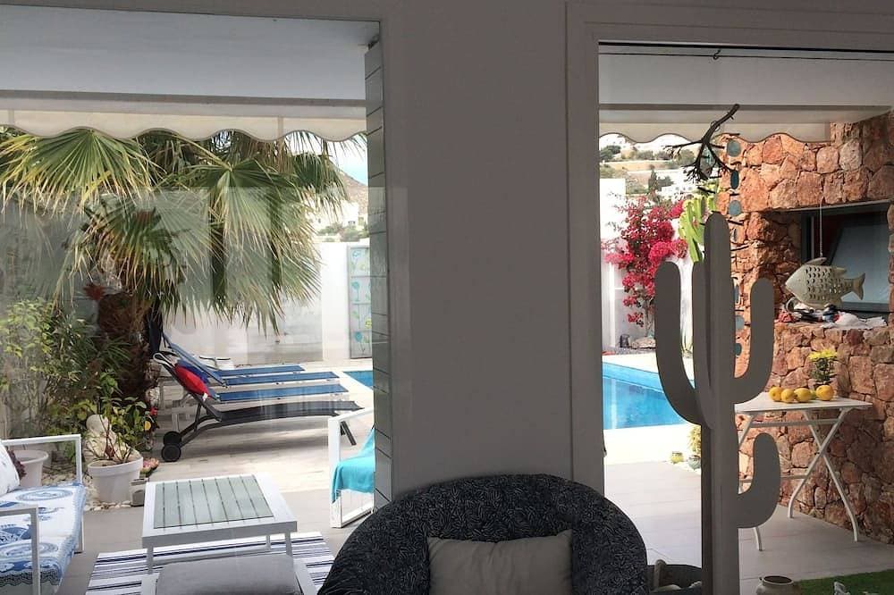 Foto 6 von 30: Moderne villa mit privatem wifi pool 300 m vom strand entfernt in las negras