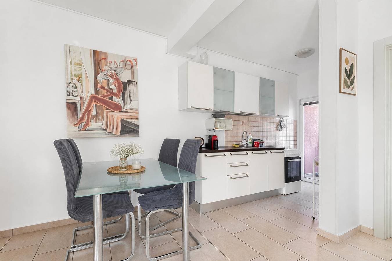 Foto 5 von 9: Modernes Apartment am Meer mit Balkon - Erika, Donja Lastva