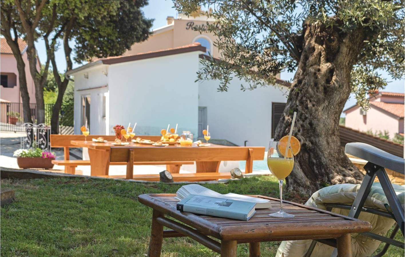 Foto 4 von 29: Reizende 1-Zimmer-Wohnung mit Pool, Terrasse und WLAN in der Nähe des Strandes von Havajka