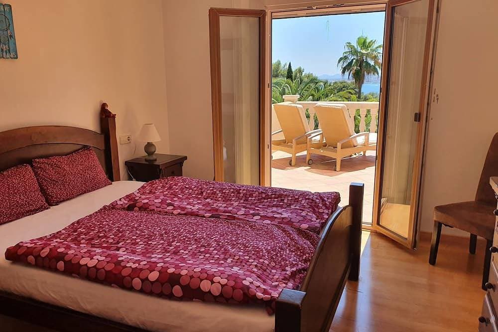 Foto 2 von 30: Villa mit Meerblick und Privatpool direkt am Naturschutzgebiet und Golfplatz