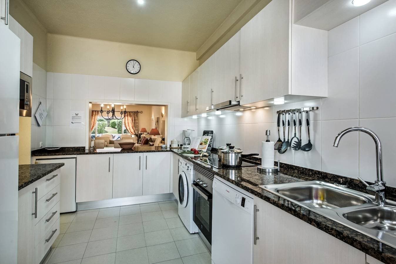 Foto 7 von 10: Villa 'Mng Elliott46' mit privatem Pool, WLAN und Klimaanlage