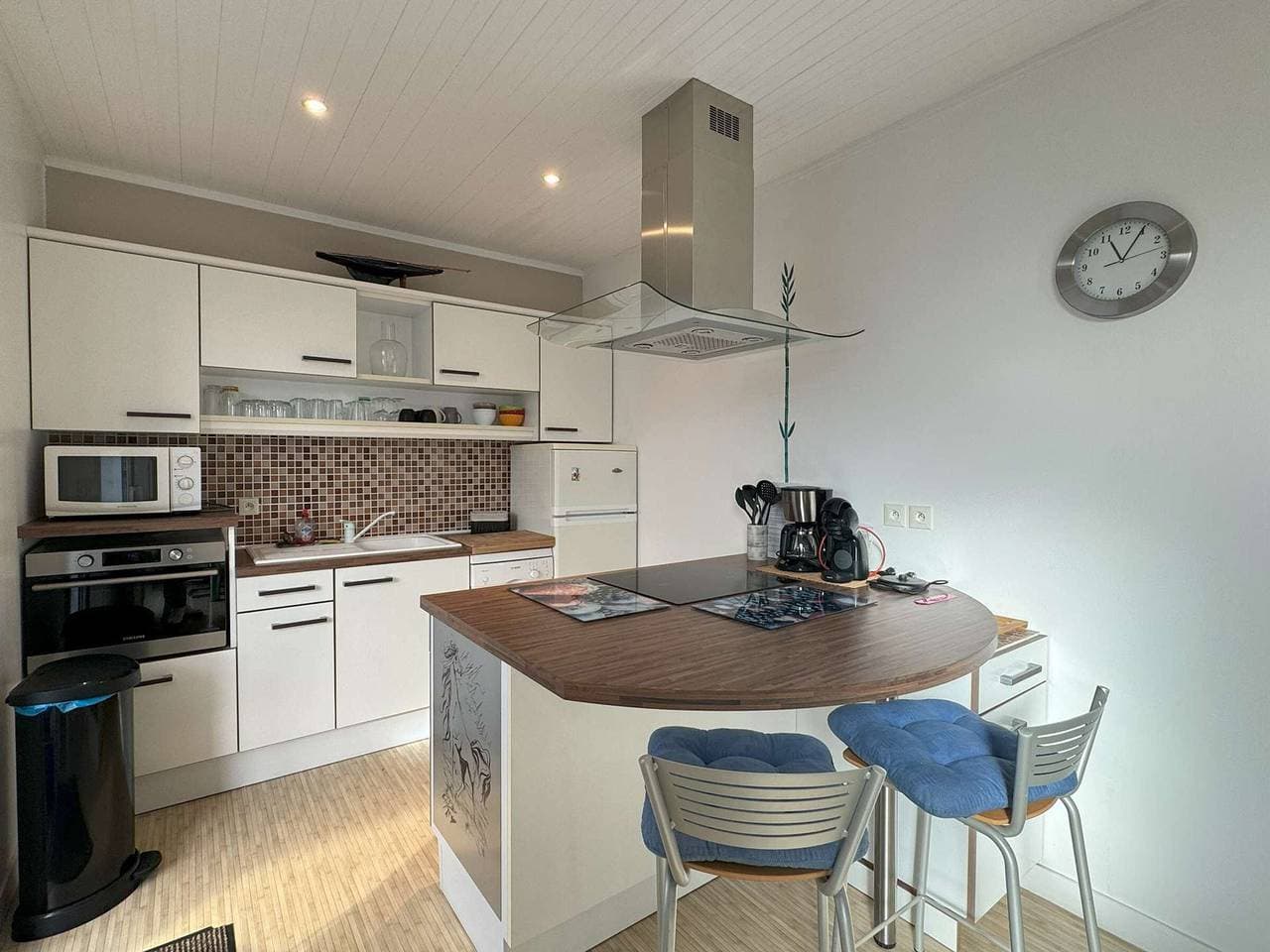 Foto 2 von 20: Maison avec WIFI, véranda et cour fermée à 500m de la plage à Trégastel