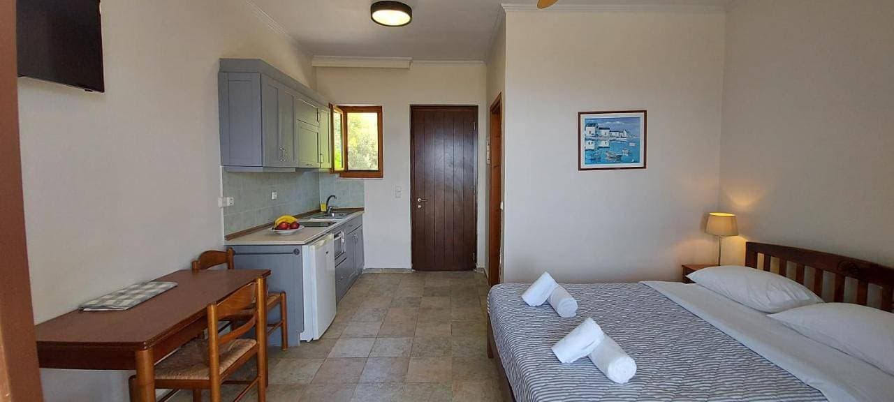 Foto 2 von 8: Studio with Sea View