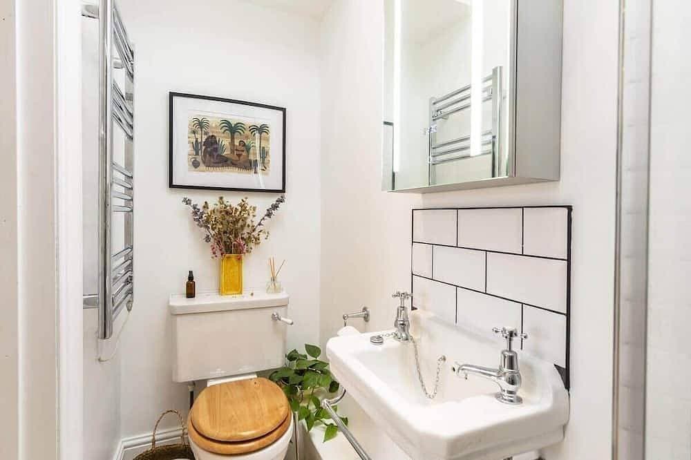 Foto 10 von 16: Stylish Flat on Beautiful Clifton Street, Parking