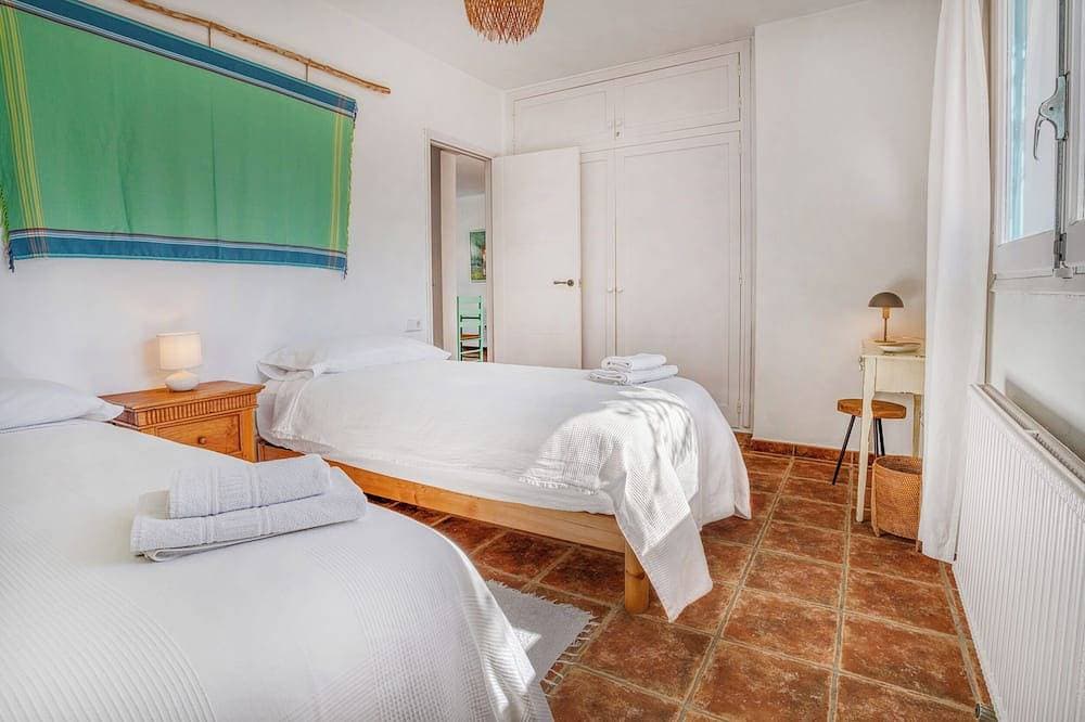Foto 5 von 30: Schöne Villa für 6 Personen mit großem Pool, Meer- und Sonnenuntergangsblick in den Hügeln von San Jose