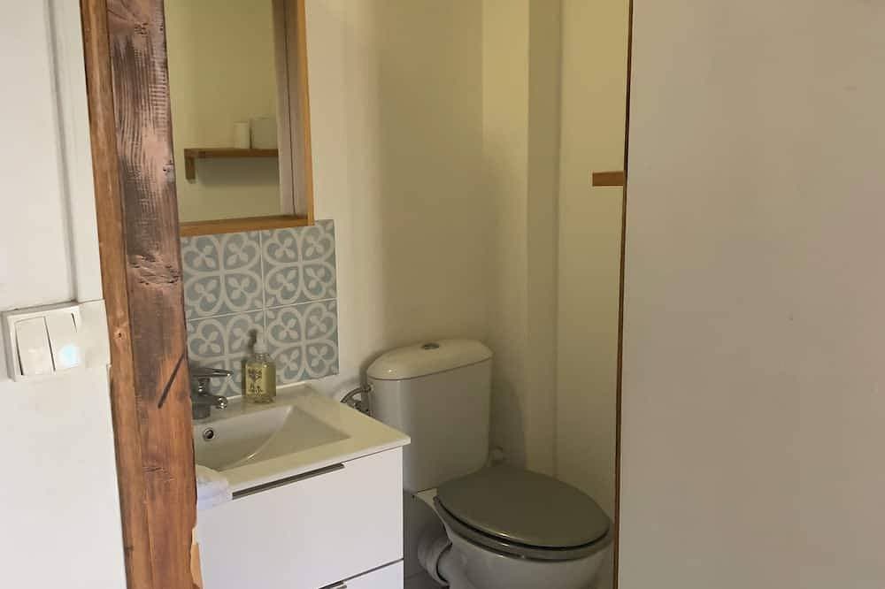 Foto 3 von 11: Studio with balcony in the heart of the old town (& 3min walk from the old port)