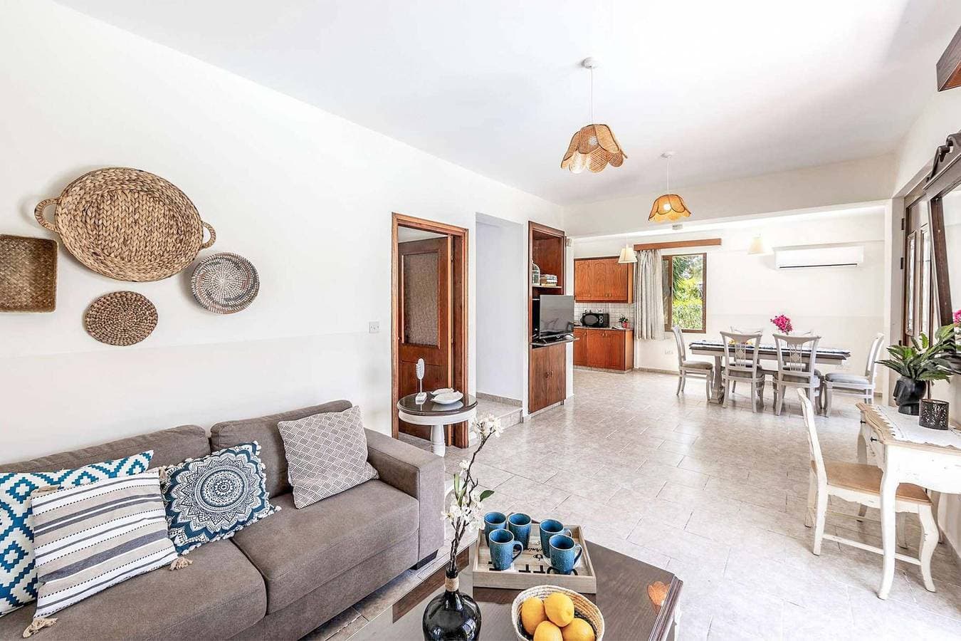 Foto 12 von 29: Villa für 6 Personen mit Terrasse